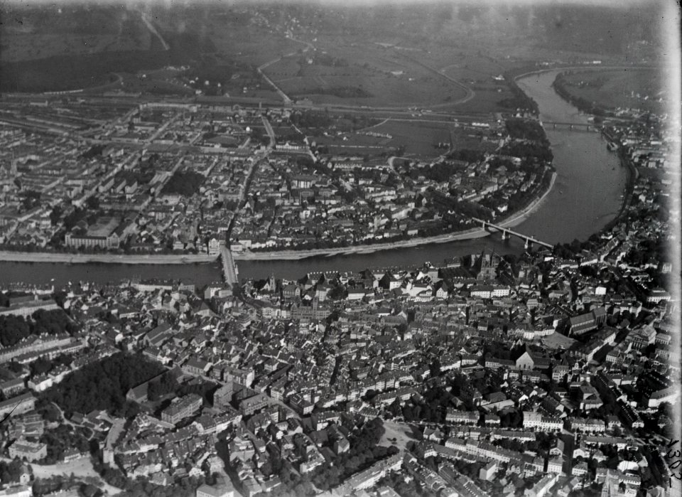 ETH-BIB-Basel, Kleinbasel aus 600 m-Inlandflüge-LBS MH01-001305