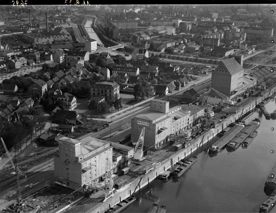 ETH-BIB-Basel, Rheinhafen-Inlandflüge-LBS MH01-007695