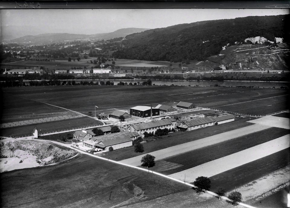 ETH-BIB-Basel-Flughafen-Mülhusen aus 200 m-Inlandflüge-LBS MH01-004360