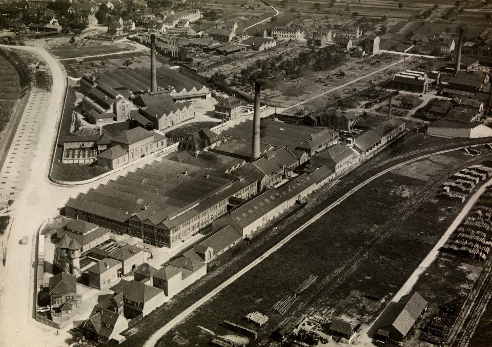 ETH-BIB-Basel-Kleinhüningen, Industriegebiet-Inlandflüge-LBS MH03-1486