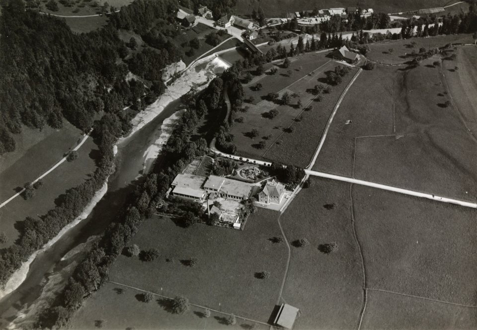 ETH-BIB-Bazenheid SG, Fabrik im Gebiet Au-Inlandflüge-LBS MH03-1535