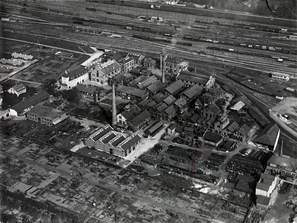 ETH-BIB-Basel-Kleinhüningen, Industriegebiet-Inlandflüge-LBS MH03-1135