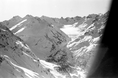 ETH-BIB-Bernina - Piz Roseg v. S.-Inlandflüge - Val Forno mit Vadret del Forno - LBS MH05-73-04