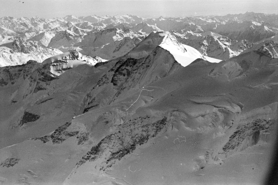 ETH-BIB-Bernina - Piz Roseg v. S.-Inlandflüge-LBS MH05-73-20
