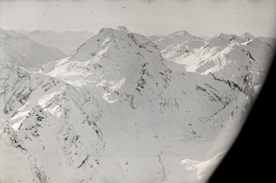 ETH-BIB-Bernina - Piz Roseg v. S.-Inlandflüge-LBS MH05-73-59