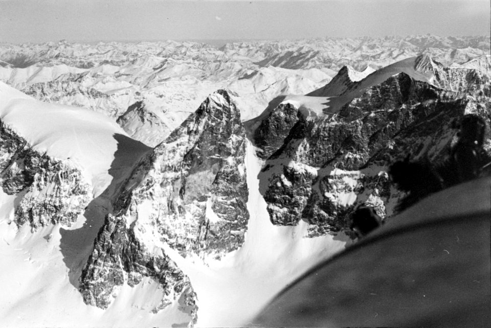 ETH-BIB-Bernina - Piz Roseg v. S.-Inlandflüge-LBS MH05-73-14