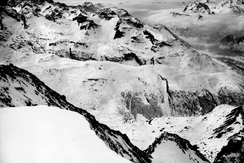 ETH-BIB-Bernina - Piz Roseg v. S.-Inlandflüge-LBS MH05-73-40