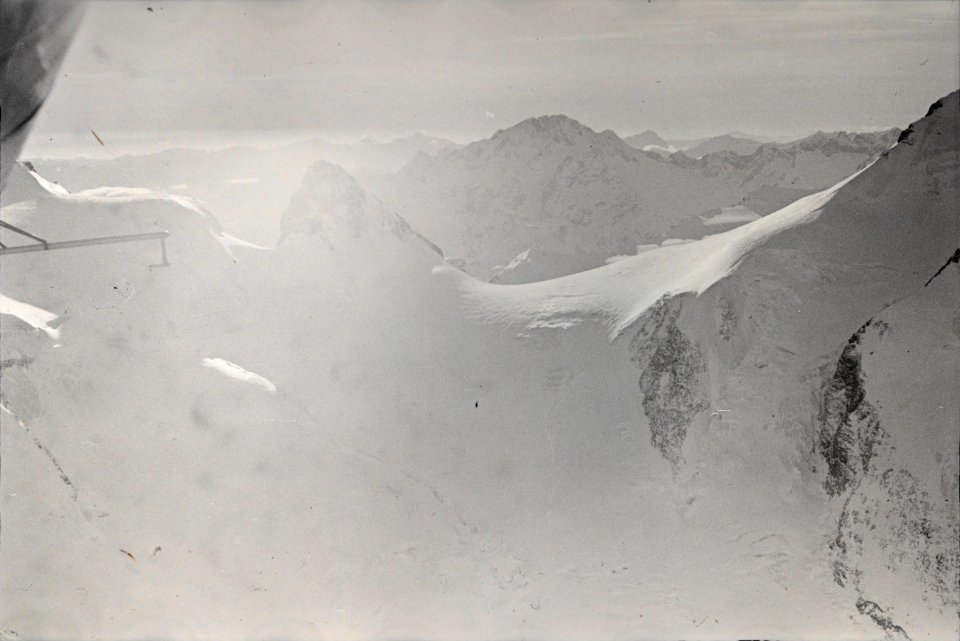 ETH-BIB-Bernina - Piz Roseg v. S.-Inlandflüge-LBS MH05-73-64