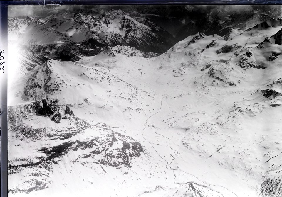 ETH-BIB-Berninapass, Val di Poschiavo, Puschlav v. N. W.-Inlandflüge-LBS MH01-005082