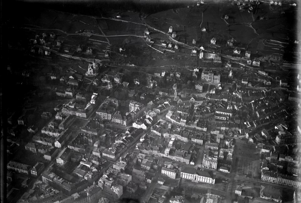 ETH-BIB-Biel, Altstadt v. S. aus 400 m-Inlandflüge-LBS MH01-001426