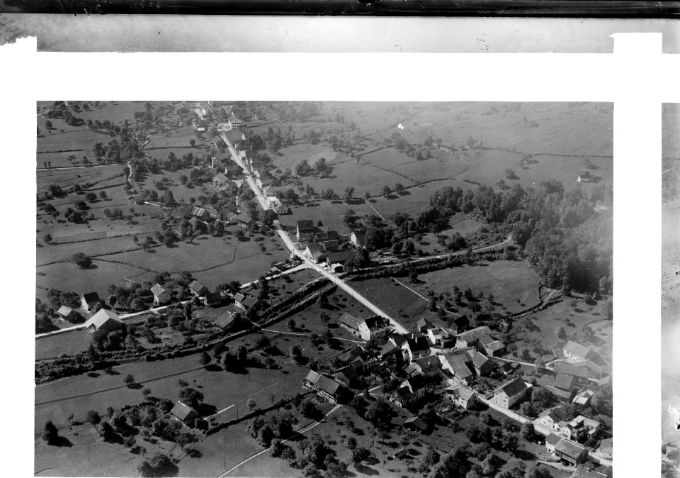 ETH-BIB-Bilten, Linthebene aus 500 m-Inlandflüge-LBS MH01-003711