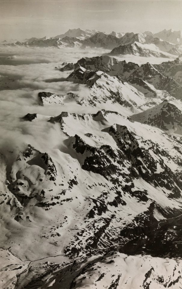ETH-BIB-Binntal, Albrunhorn, Pizzo Cervandone, Monte Rosa, Cherbadung, Monte Leone, Weissmies v. N. O. aus 4000 m-Inlandflüge-LBS MH01-005655