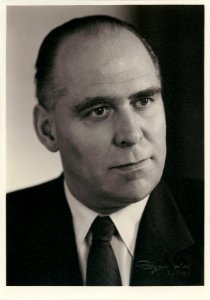 ETH-BIB-Biäsch, Hans (1901-1975)-Portr 00034