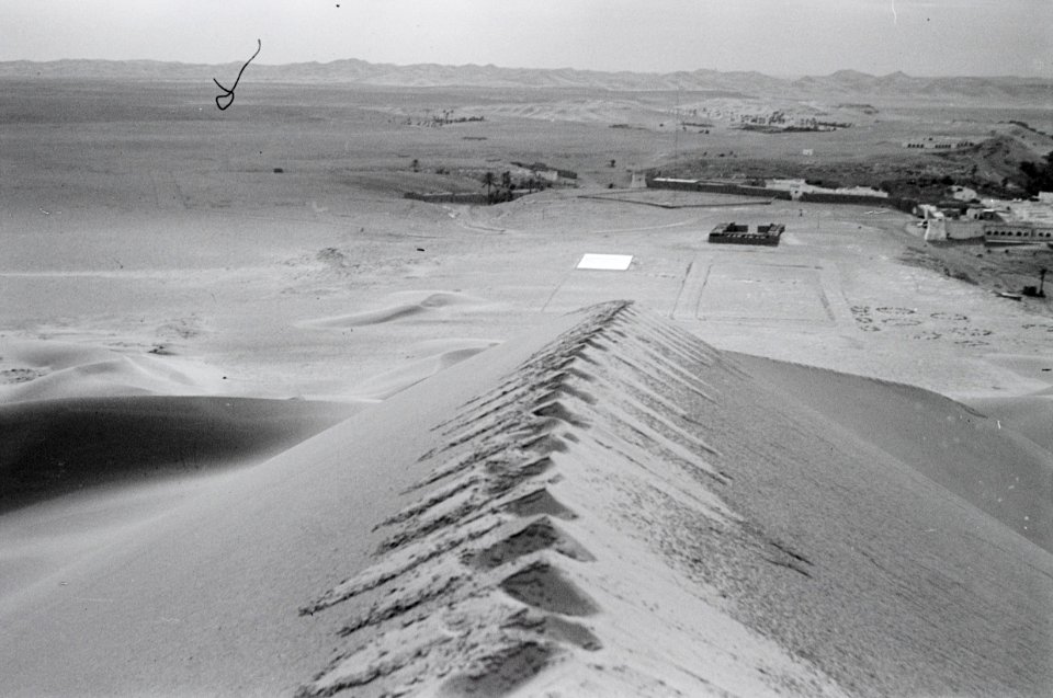 ETH-BIB-Blick von einer Sanddüne bei Beni-Abbès-Nordafrikaflug 1932-LBS MH02-13-0183