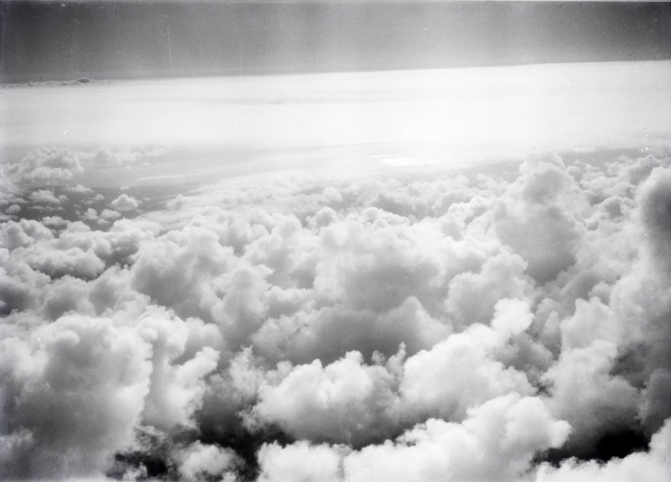 ETH-BIB-Blick über die Wolken-Tschadseeflug 1930-31-LBS MH02-08-0106