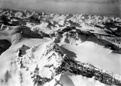 ETH-BIB-Blick über die schneebedeckten Westalpen-Tschadseeflug 1930-31-LBS MH02-08-0011