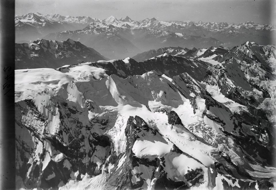 ETH-BIB-Blüemlisalp, Doldenhorn, Balmhorn, Walliseralpen-Inlandflüge-LBS MH01-001242