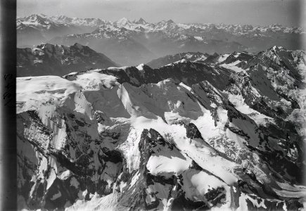 ETH-BIB-Blüemlisalp, Doldenhorn, Balmhorn, Walliseralpen-Inlandflüge-LBS MH01-001242
