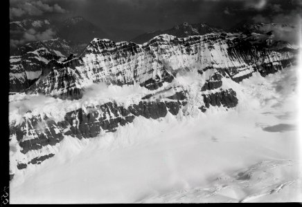 ETH-BIB-Blümlisalphorn, Kanderfirn v. S. aus 4000 m-Inlandflüge-LBS MH01-000455