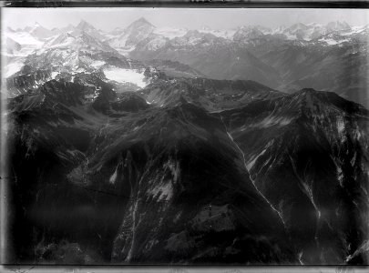ETH-BIB-Bortelhorn, Hillenhorn, Simplon, Matterhorn, Mont Blanc de Seillon v. N. aus 4000 m-Inlandflüge-LBS MH01-004424