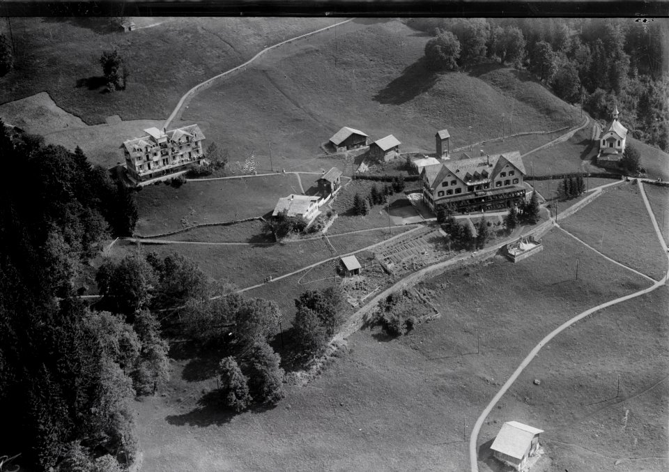 ETH-BIB-Braunwald v. S. aus 1200 m-Inlandflüge-LBS MH01-005375
