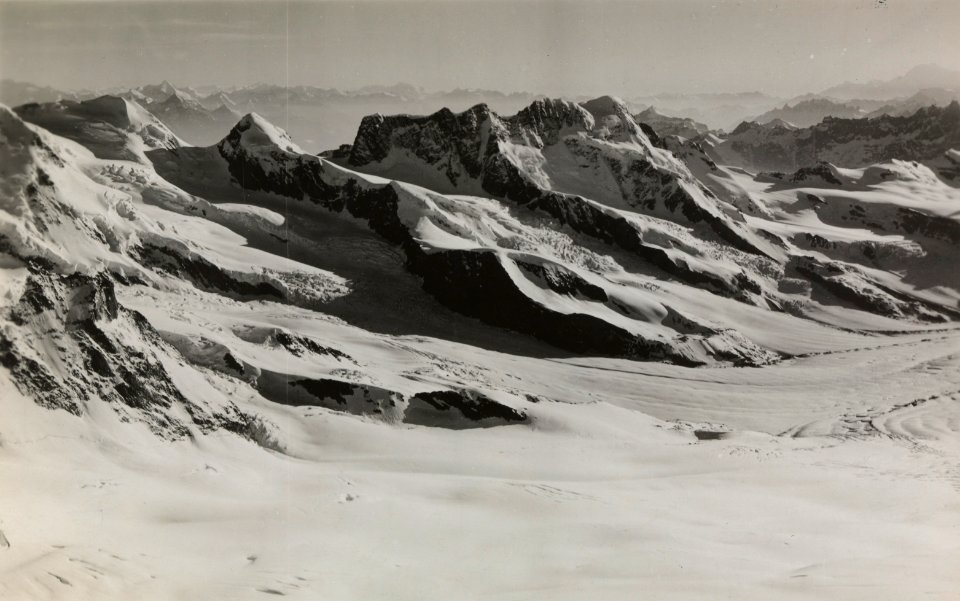 ETH-BIB-Breithorn-Zwillinge, Kleines Matterhorn v. N. O. aus 4400 m-Inlandflüge-LBS MH01-005670