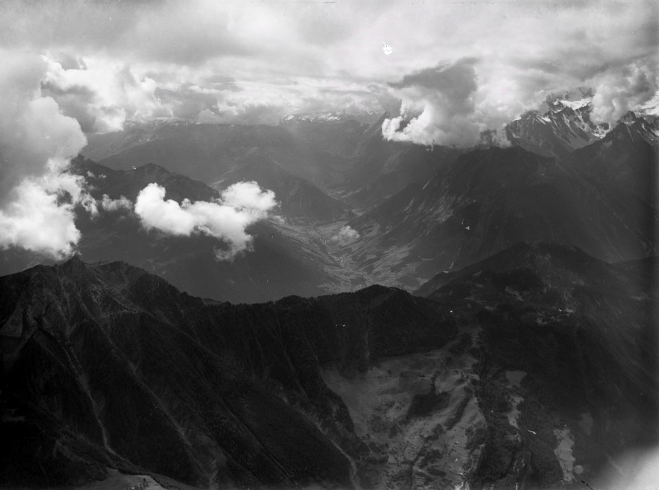 ETH-BIB-Bourg-Saint-Pierre, Val d'Entremont, Val Ferret v. N. O. aus 4000 m-Inlandflüge-LBS MH01-000216