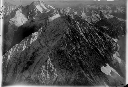 ETH-BIB-Bristenstock, Oberalpstock v. W. aus 4000 m-Inlandflüge-LBS MH01-002399