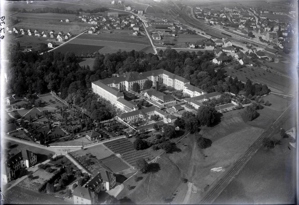 ETH-BIB-Brugg, Königsfelden, Psychiatrische Anstalt aus 200 m-Inlandflüge-LBS MH01-002739