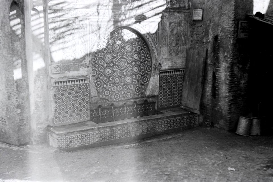 ETH-BIB-Brunnen in Fès-Nordafrikaflug 1932-LBS MH02-13-0367