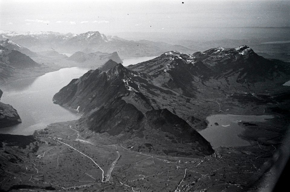 ETH-BIB-Brunnen, Vierwaldstättersee, Rigi, Lauerzersee-Inlandflüge-LBS MH05-02-03