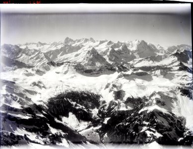 ETH-BIB-Brünig, Berneralpen, Engelhörner, Finsteraarhorn-Inlandflüge-LBS MH01-008186