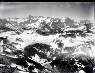 ETH-BIB-Brünig, Berneralpen, Wetterhorn, Finsteraarhorn, Engelhörner-Inlandflüge-LBS MH01-008187