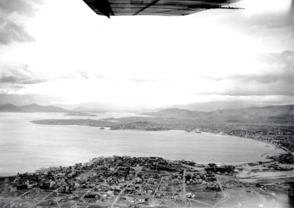 ETH-BIB-Bucht von Phaleron - Pyraeus - Salamis von S.O. aus 600 m Höhe-Kilimanjaroflug 1929-30-LBS MH02-07-0006