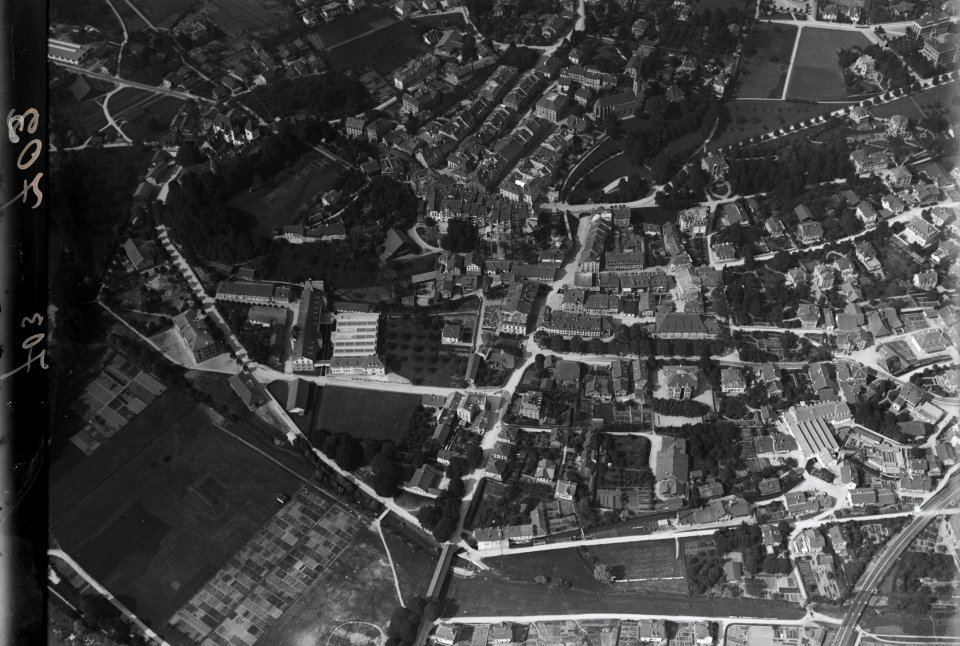 ETH-BIB-Burgdorf aus 400 m-Inlandflüge-LBS MH01-000703