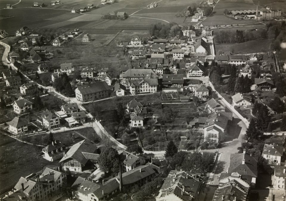 ETH-BIB-Burgdorf, Schachtelkäsefabrik Alpina-Inlandflüge-LBS MH03-1446