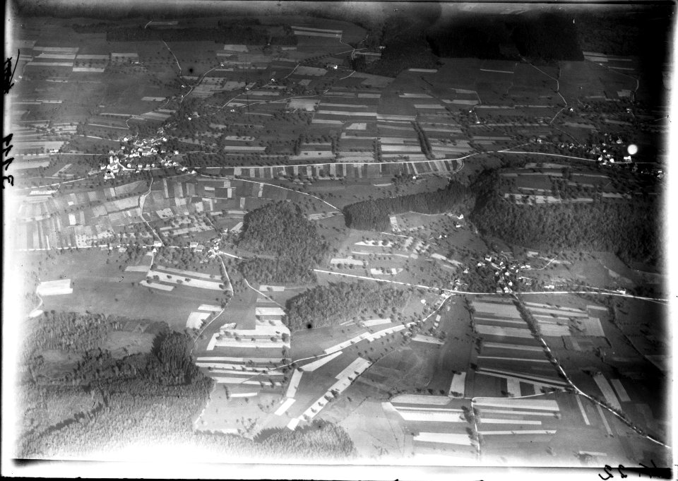 ETH-BIB-Busslingen, Vogelrüti, Oberrohrdorf v. S. W. aus 2000 m-Inlandflüge-LBS MH01-003111