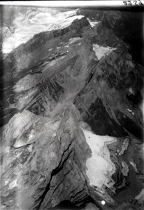 ETH-BIB-Bös, Fulen, Ruchigrat, Glärnischfirn, Bächistock-Inlandflüge-LBS MH01-002259