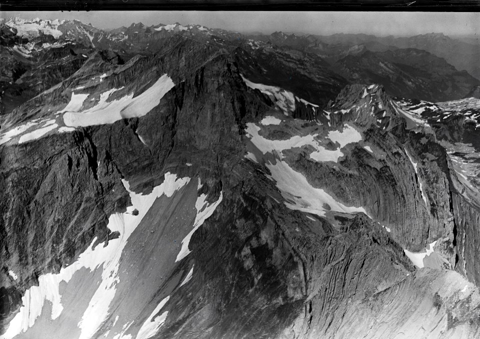 ETH-BIB-Bös, Fulen, Urner Alpen v. O. aus 2900 m-Inlandflüge-LBS MH01-003701
