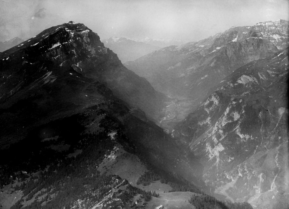 ETH-BIB-Calanda, Kunkels, Kunkelspass, Calfeisental aus 2800 m-Inlandflüge-LBS MH01-000911