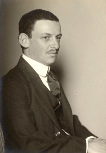 ETH-BIB-Carrard, Alfred (1889-1948)-Portrait-Portr 13025-059-AL-FL