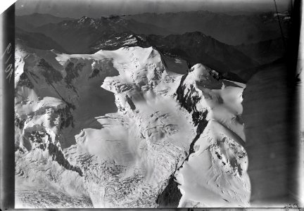 ETH-BIB-Castor, Pollux, Zwillingsgletscher v. N. aus 5000 m-Inlandflüge-LBS MH01-001019