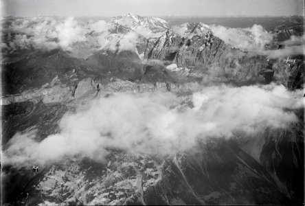 ETH-BIB-Chaiserstock, Gross Windgällen, Grosser Ruchen, Tödi v. N. aus 3000 m-Inlandflüge-LBS MH01-003949