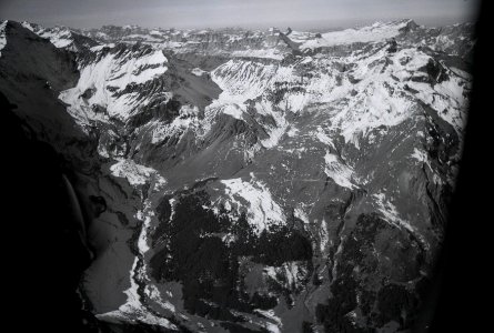 ETH-BIB-Chalchstöckli, Gross Chärpf, Ortstock, Bös Fulen-Inlandflüge-LBS MH05-59-16