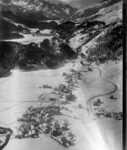 ETH-BIB-Celerina, St. Moritz aus 1900 m-Inlandflüge-LBS MH01-005356