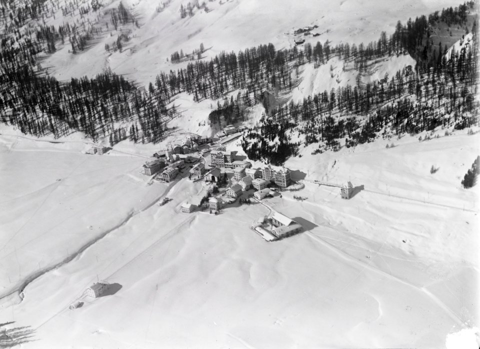 ETH-BIB-Champfèr aus 200 m-Inlandflüge-LBS MH01-001504