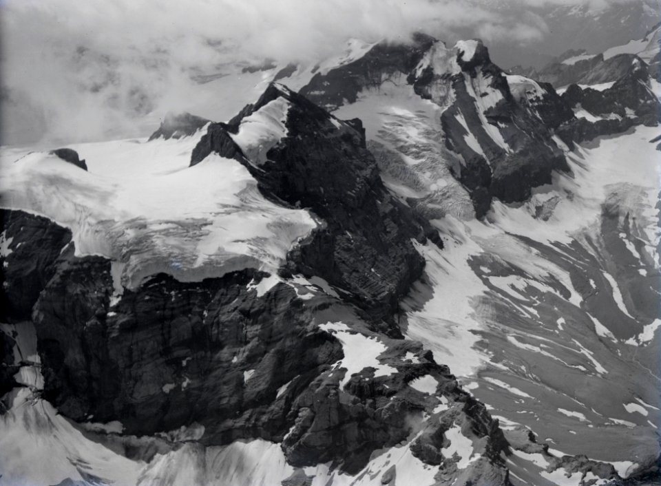 ETH-BIB-Chammlistock, Schärhorn v. N. aus 4000 m-Inlandflüge-LBS MH01-006527