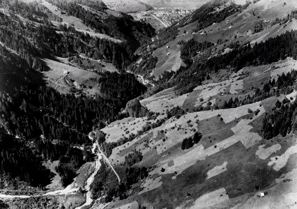 ETH-BIB-Chrauchtal, Matt v. O. aus 1800 m-Inlandflüge-LBS MH01-003501