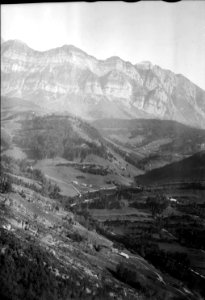 ETH-BIB-Chräzerli, Tierwis v. N. W. aus 1200 m-Inlandflüge-LBS MH01-005873