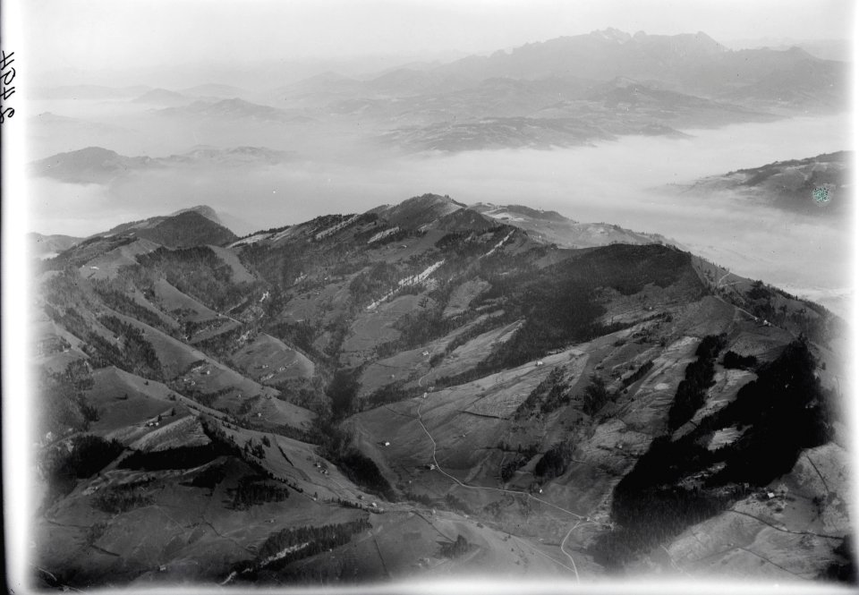 ETH-BIB-Chrüzegg, Tweralpspitz, Toggenburg, Säntis v. W. aus 3500 m-Inlandflüge-LBS MH01-002494